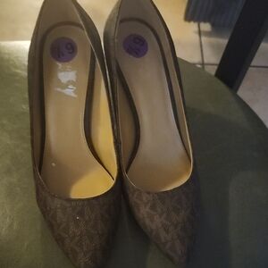 Used Michael Kors Brown Patterned Heels